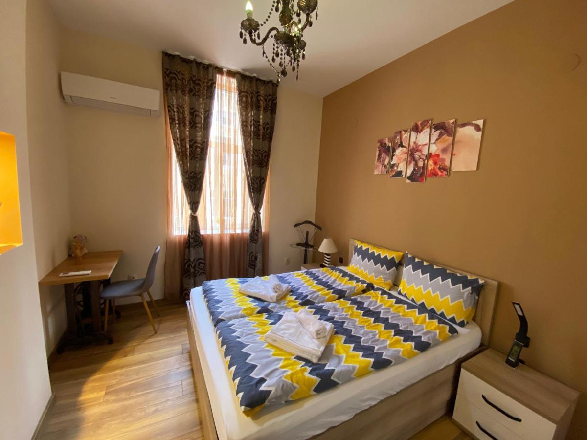 Cozy In Downtown - Tsar Samuil Street *